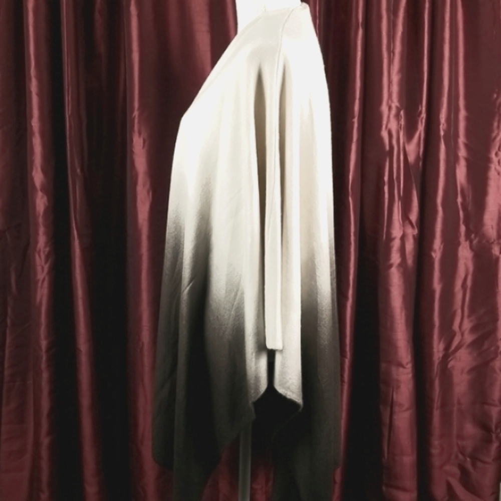 Cejon Ombre Poncho Wrap - Picture 3 of 6